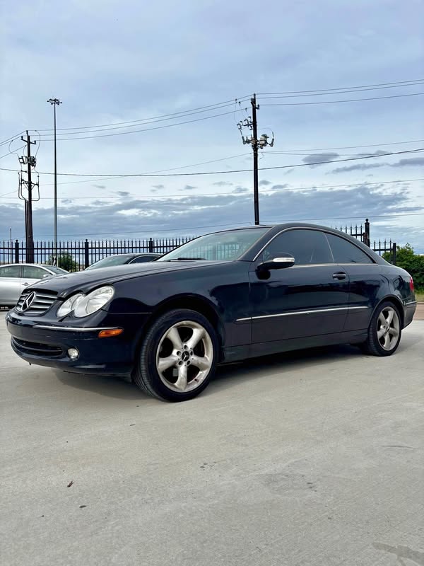 2005 Mercedes-Benz CLK-Class - CLK 320 Coupe 2D