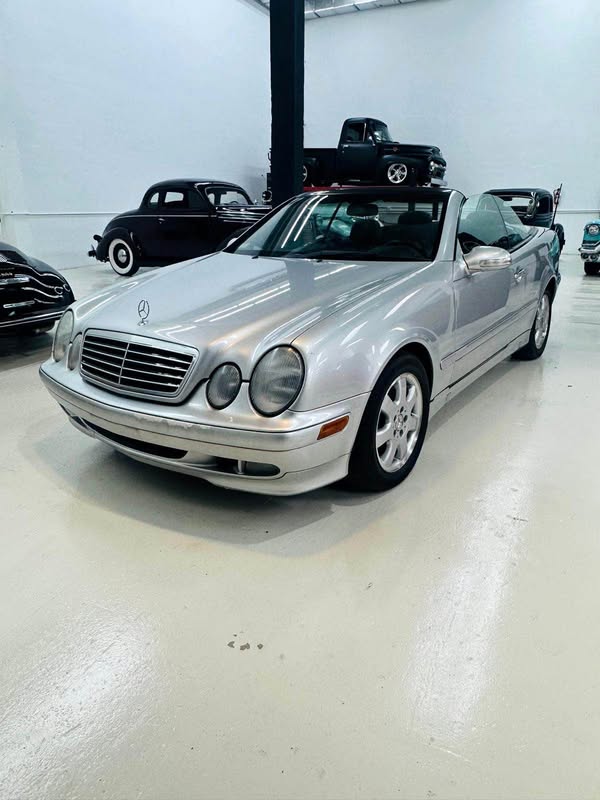 2003 Mercedes-Benz CLK-Class - CLK 320 Cabriolet 2D