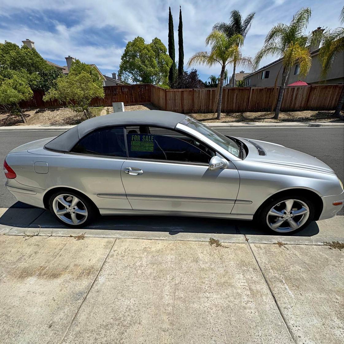 2005 Mercedes-Benz CLK-Class CLK 320 Cabriolet 2D
