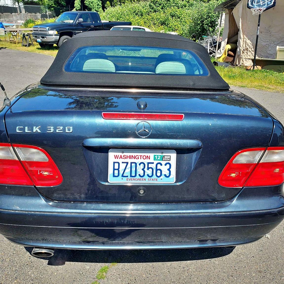 2003 Mercedes-Benz CLK-Class - CLK 320 Coupe 2D