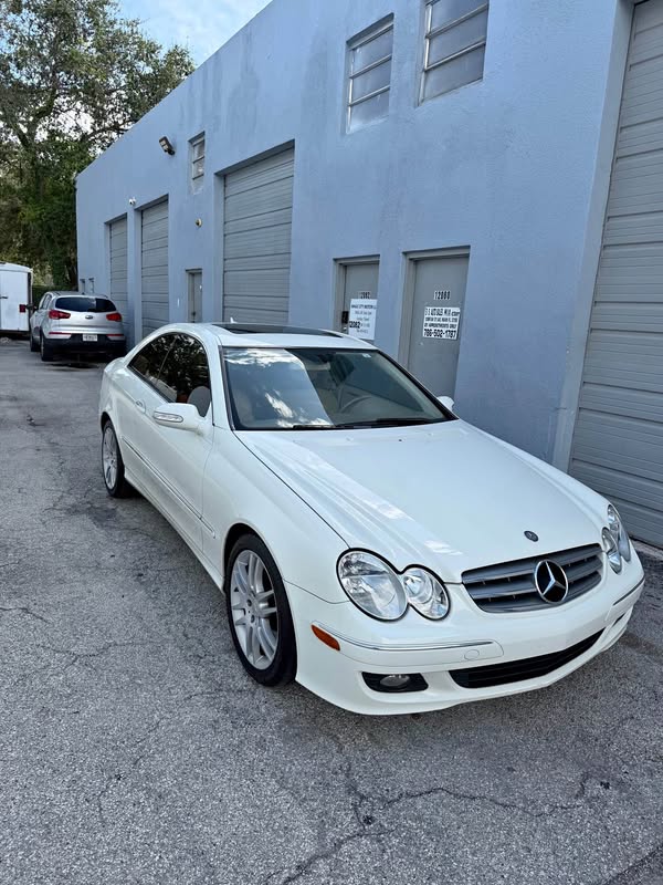 2009 Mercedes-Benz CLK-Class - Coupe