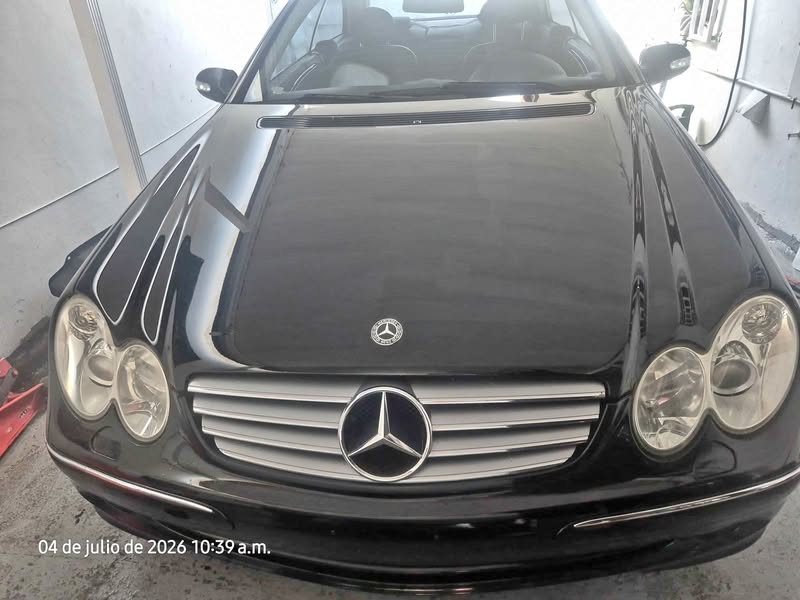 2005 Mercedes-Benz CLK-Class - CLK 320 Coupe 2D