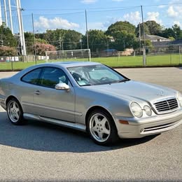 2000 Mercedes-Benz CLK-Class