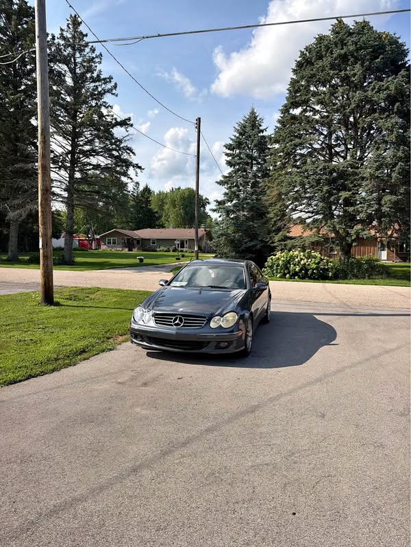 2009 Mercedes-Benz CLK-Class - Clk350 AMG sport package
