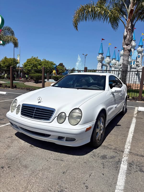 2001 Mercedes-Benz CLK-Class - CLK 320 Coupe 2D