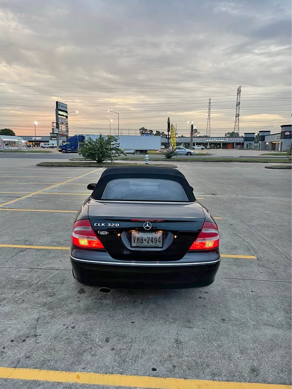 2005 Mercedes-Benz CLK-Class - CLK 320 Cabriolet 2D