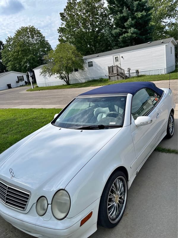 2000 Mercedes-Benz CLK-Class - CLK 320 Coupe 2D