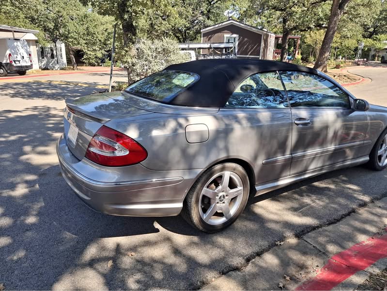 2005 Mercedes-Benz CLK-Class - CLK 500 Cabriolet 2D