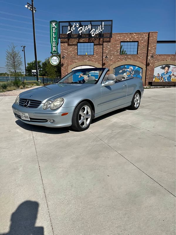 2005 Mercedes-Benz CLK-Class - CLK 320 Cabriolet 2D