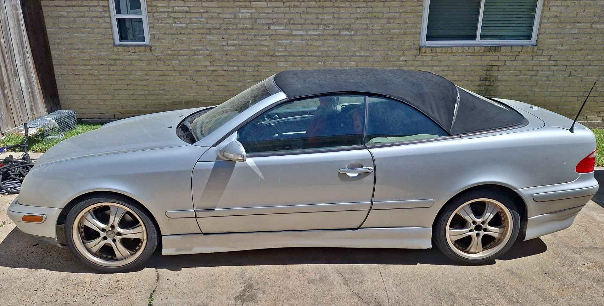 2003 Mercedes-Benz CLK-Class - CLK 320 Cabriolet 2D