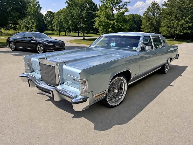 1979 Lincoln Continental - Town Car