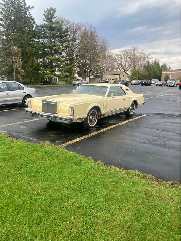 1977 Lincoln Continental