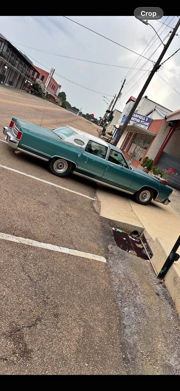 1979 Lincoln Continental - Premiere Sedan 4D