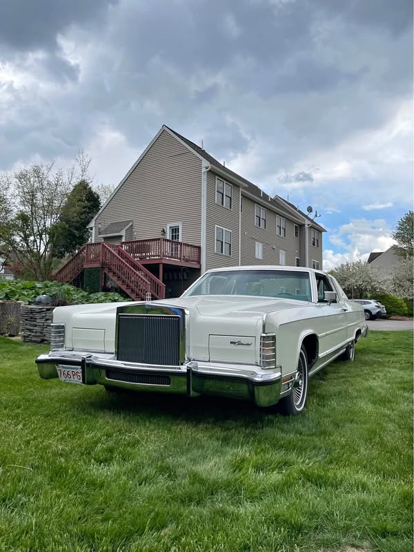 1979 Lincoln Continental - Town coupe