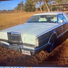1976 Lincoln Continental - Bill Blass Edition