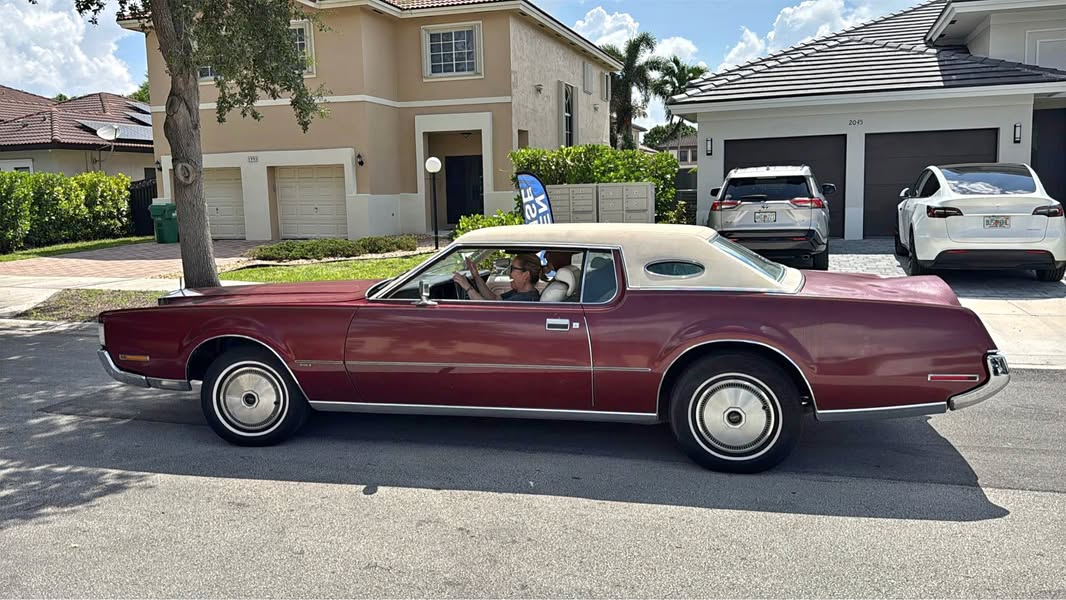 1972 Lincoln Continental - Mark IV