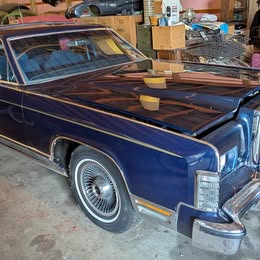 1978 Lincoln Continental - Sedan 4D