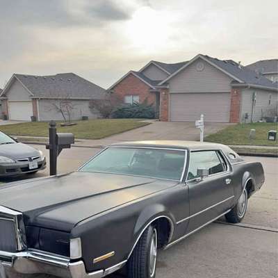 1975 Lincoln Continental