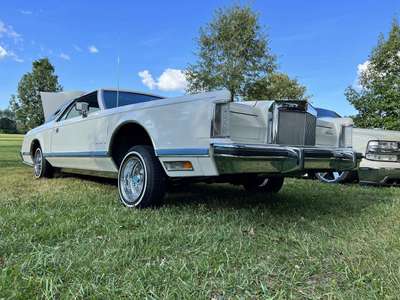1978 Lincoln continental mark v