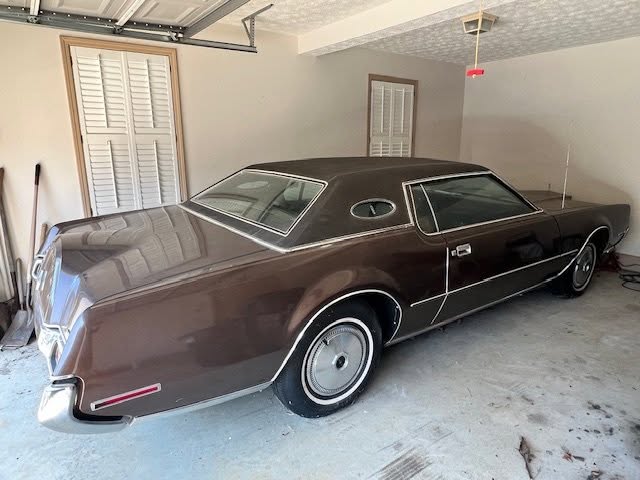 1972 Lincoln continental mark lv