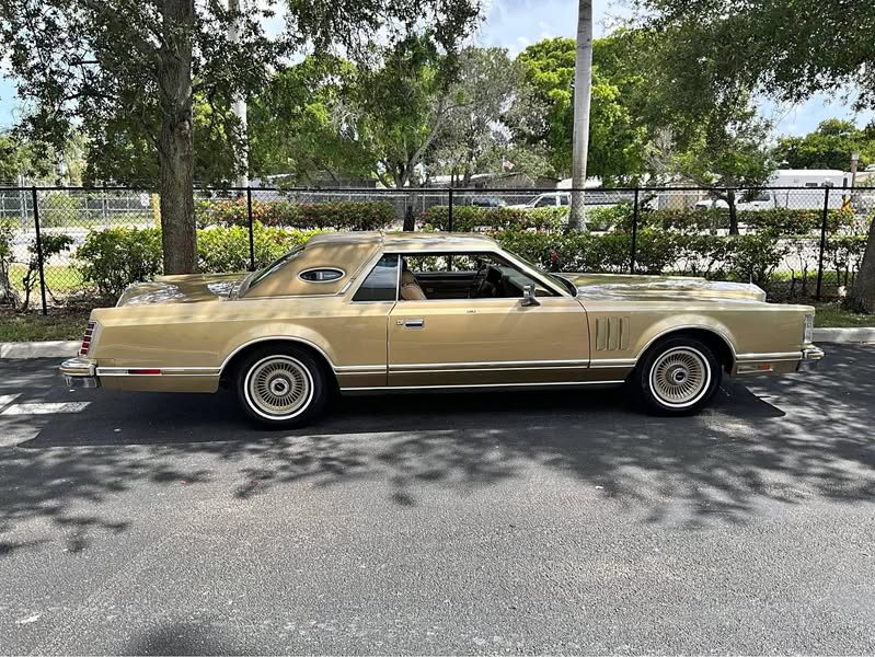 1978 Lincoln Continental Mark V