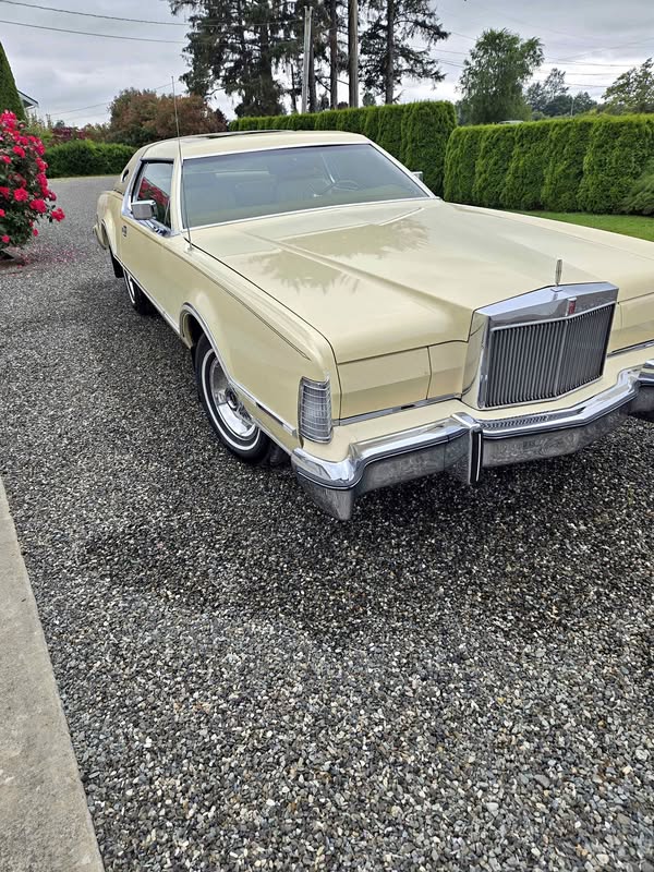 1976 Lincoln Continental