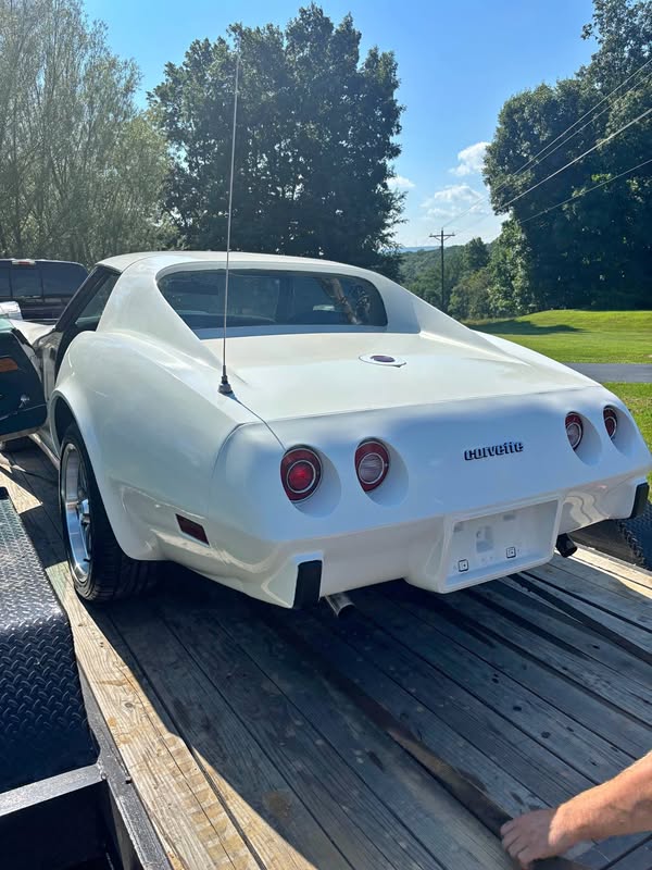 1975 Chevrolet Corvette - Stingray Coupe 2D