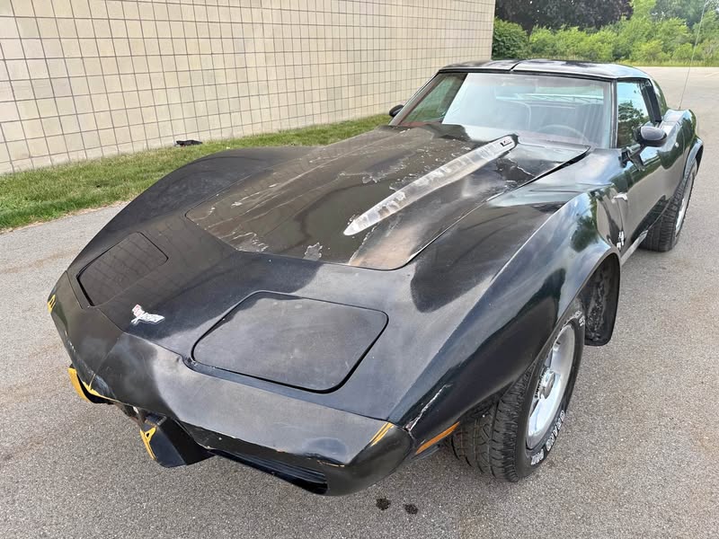 1977 Chevrolet Corvette - Coupe 2D
