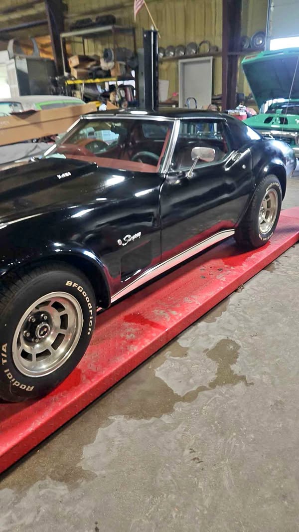 1976 Chevrolet Corvette - Coupe 2D