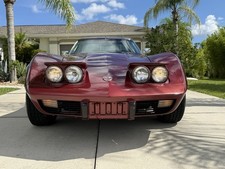 1975 Chevrolet Corvette silver interior
