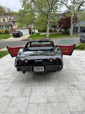 1976 Chevrolet Corvette - Hard Top 2D