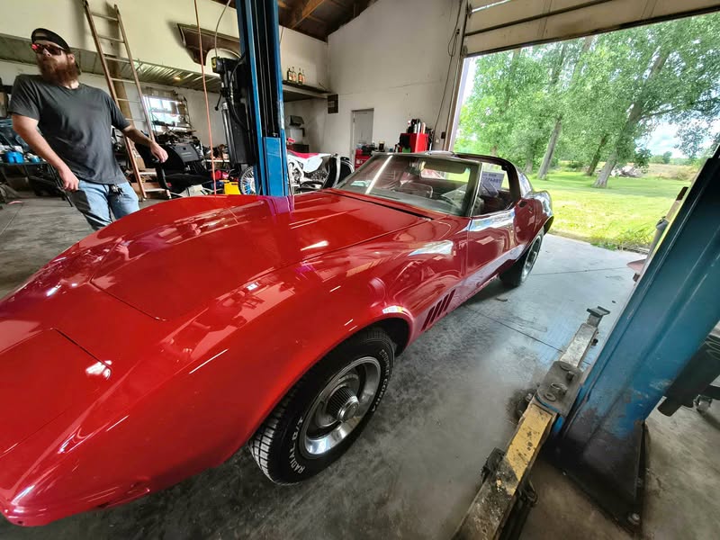 1968 Chevrolet Corvette - Coupe 2D