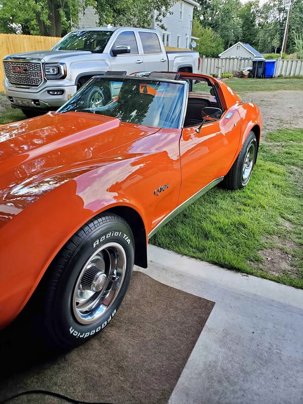 1976 Chevrolet Corvette - Stingray Coupe 2D