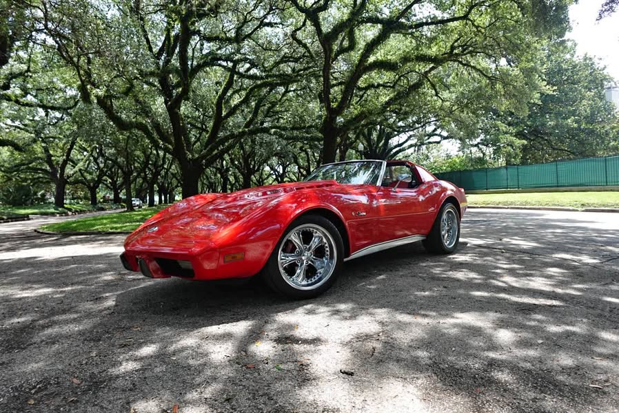1976 Chevrolet Corvette  - Stingray
