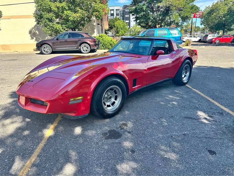 1981 Chevrolet Corvette Stingray Coupe 2D