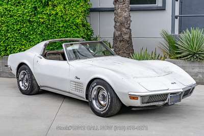 1971 Chevrolet Corvette With 2 Tops