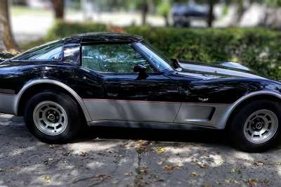 1978 Chevrolet Corvette - 25th Anniversary Edition