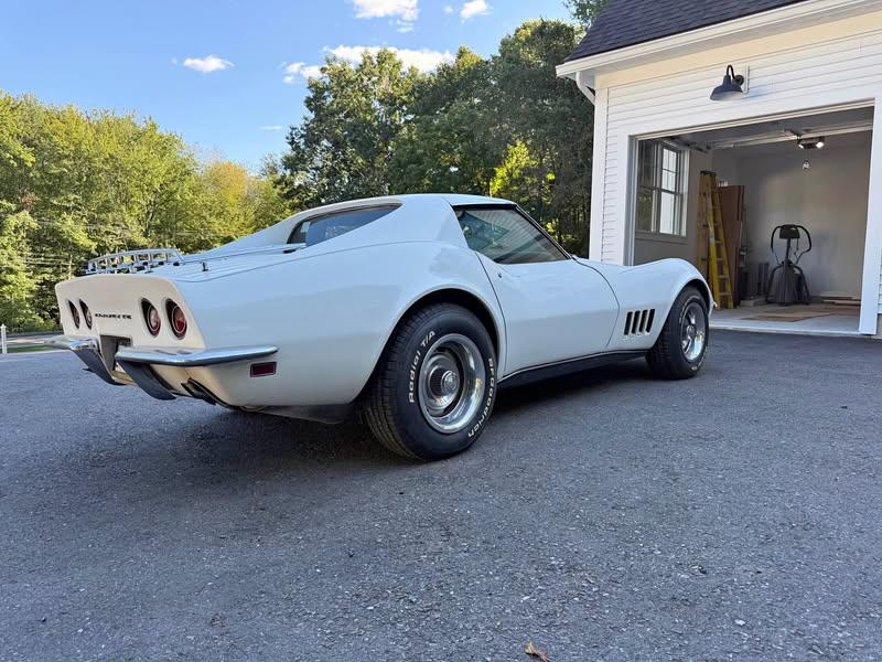 1969 Chevrolet Corvette - Coupe 2D