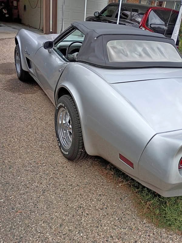 1975 Chevrolet Corvette - Stingray Convertible 2D
