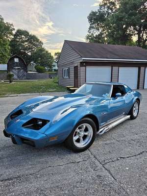 1976 Chevrolet Corvette - Coupe 2D