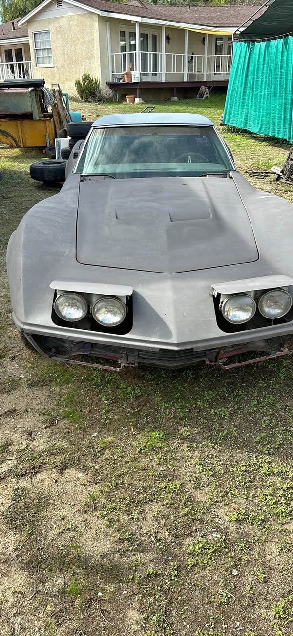 1969 Chevrolet Corvette - Coupe 2D