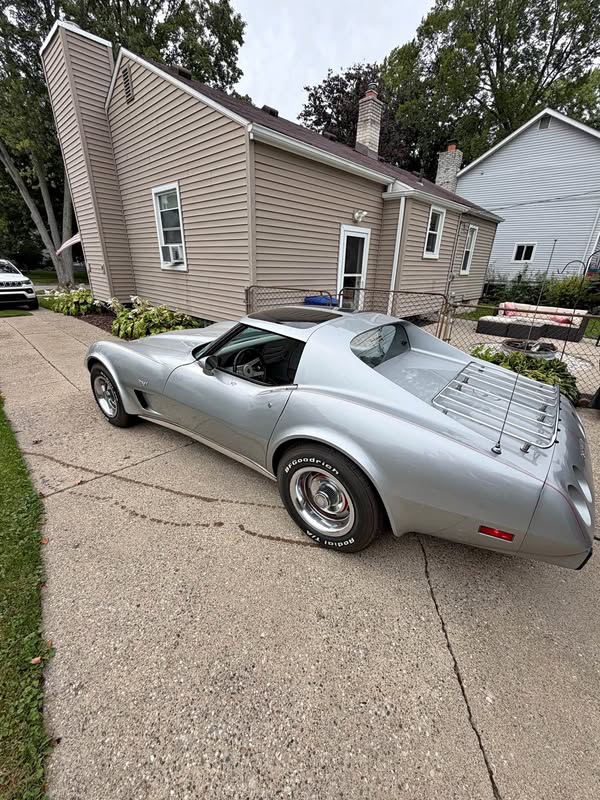 1977 Chevrolet Corvette - Coupe 2D