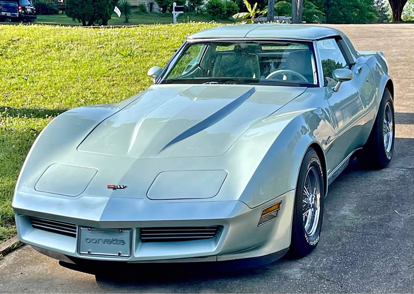 1982 Chevrolet Corvette - Coupe 2D