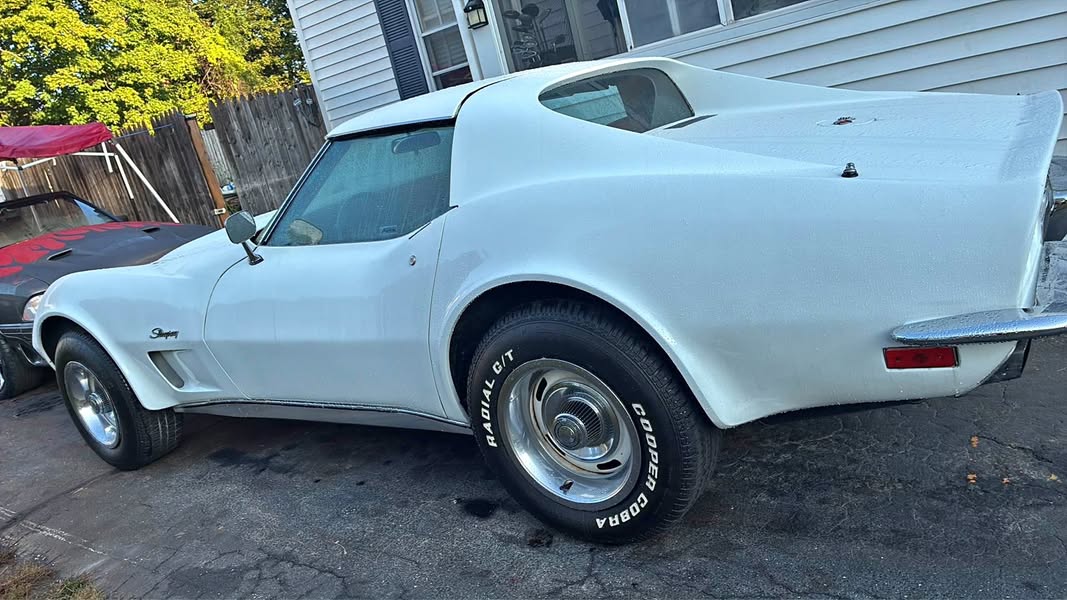 1973 Chevrolet Corvette - Stingray Coupe 2D