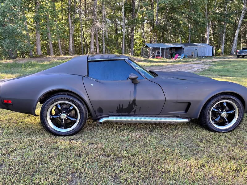 1977 Chevrolet Corvette - Stingray Coupe 2D