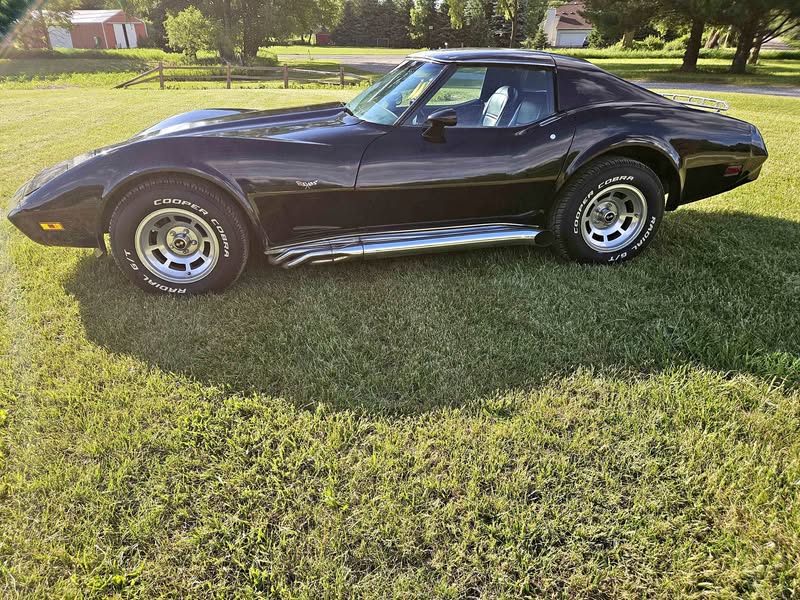 1977 Chevrolet Corvette - Stingray Coupe 2D