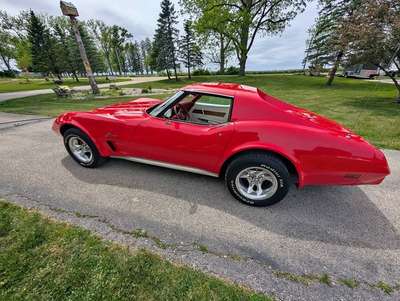 1976 Chevrolet Corvette - Stingray Coupe 2D