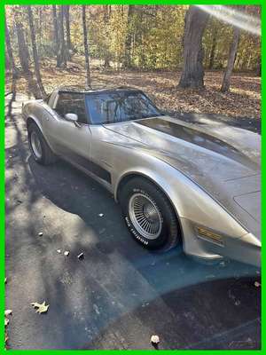 1982 Chevrolet Corvette Anniversary Collector Edition Stock...