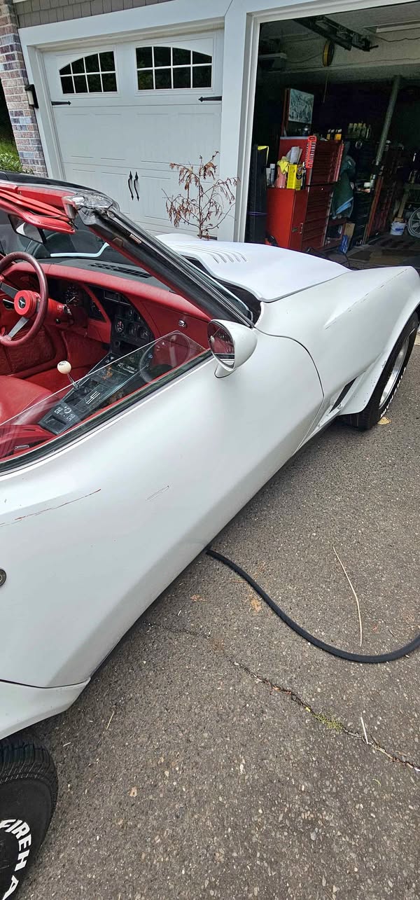 1981 Chevrolet Corvette - Hard Top 2D