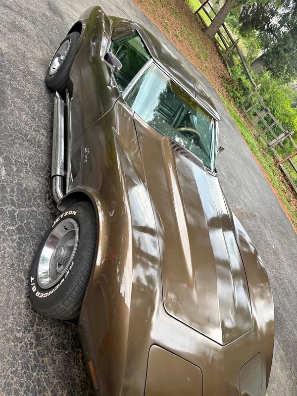 1976 Chevrolet Corvette - Stingray Coupe 2D